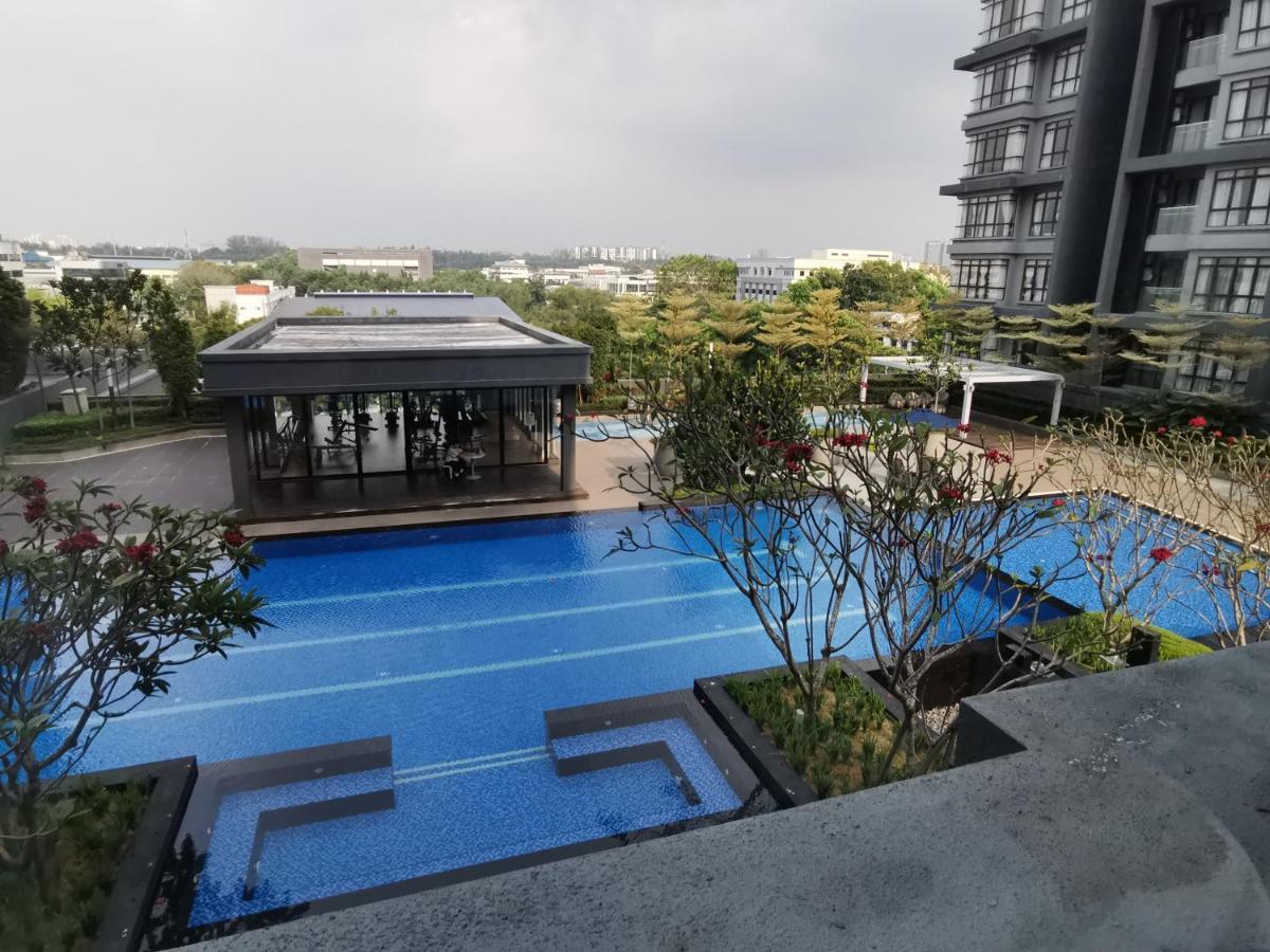 Poolview Geniehome 3br Free100mbps And Carpark At Utropolis Apartment Shah Alam