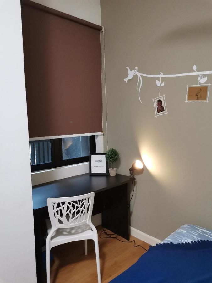 Apartment Poolview Geniehome 3br Free100mbps And Carpark At Utropolis *